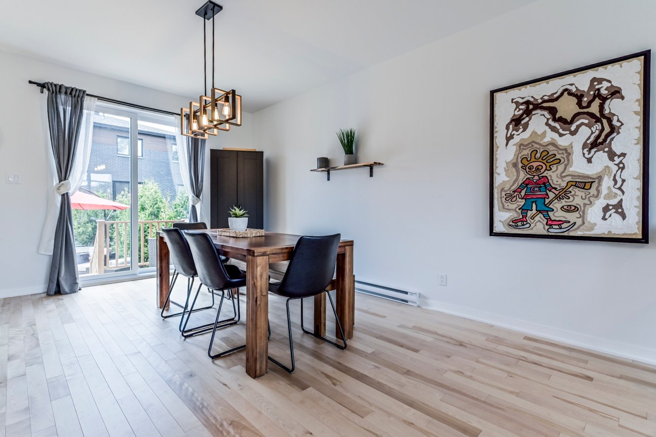 L'espace permet de rallonger la table au besoin