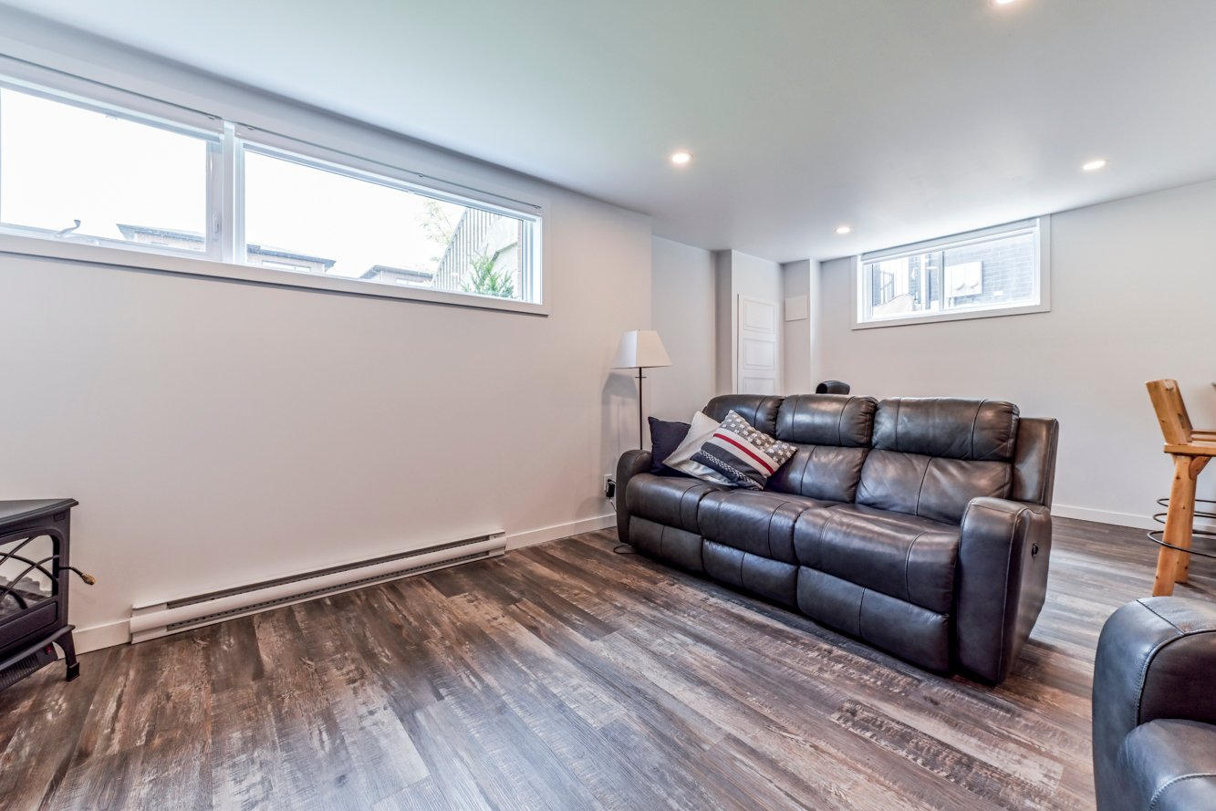 Possibilité d'ajouter un espace bureau derrière