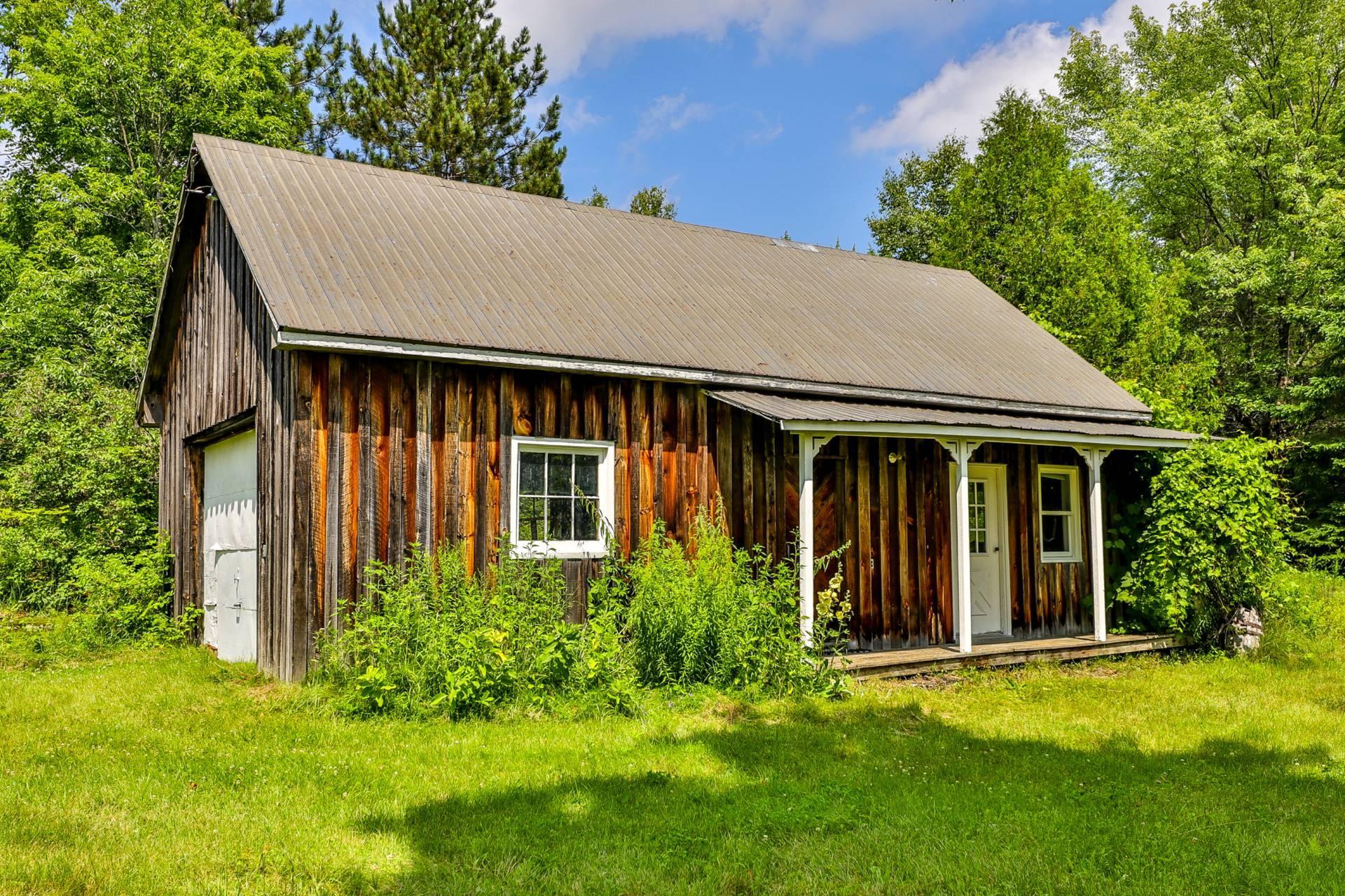 + studio and bathroom