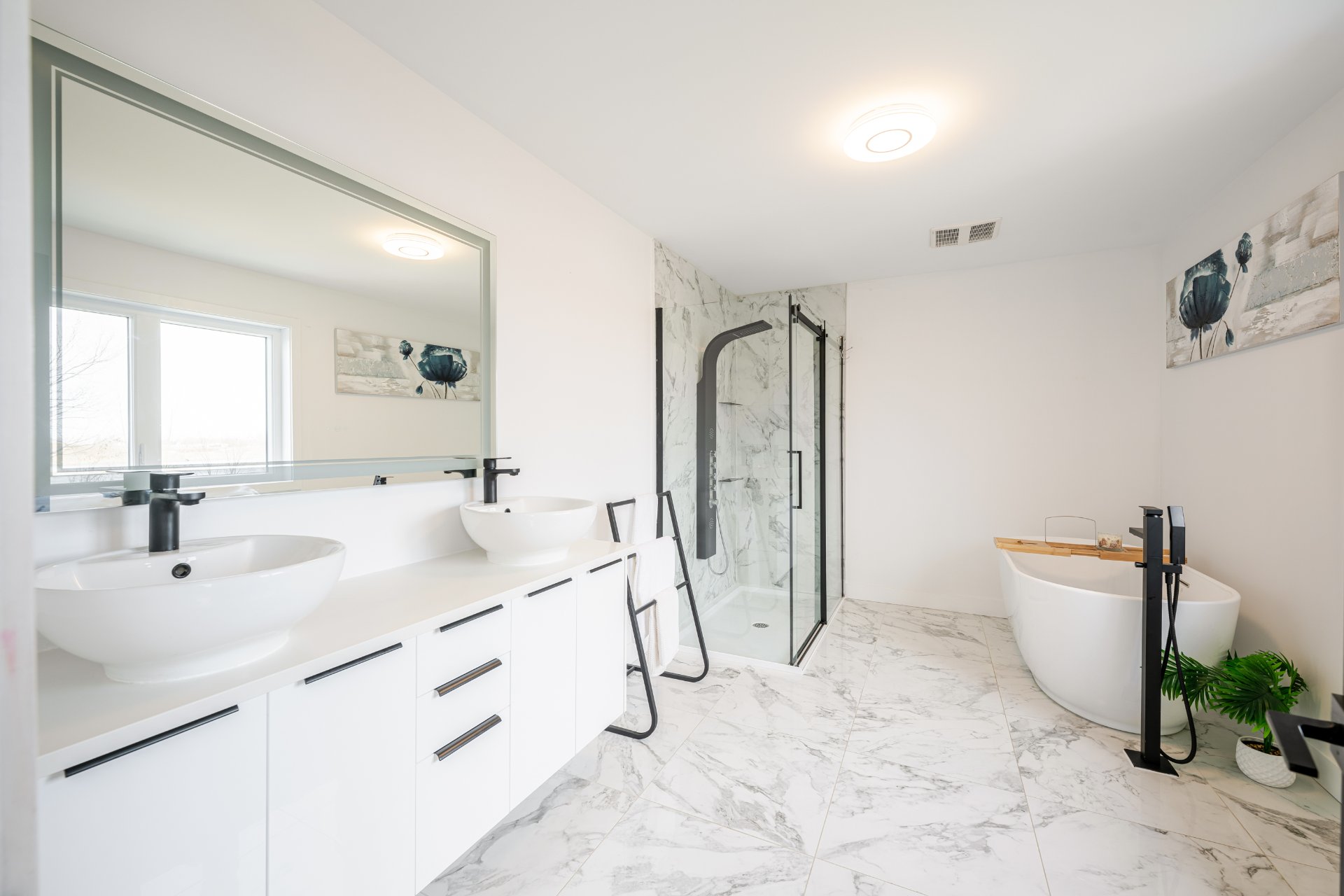 Ensuite bathroom