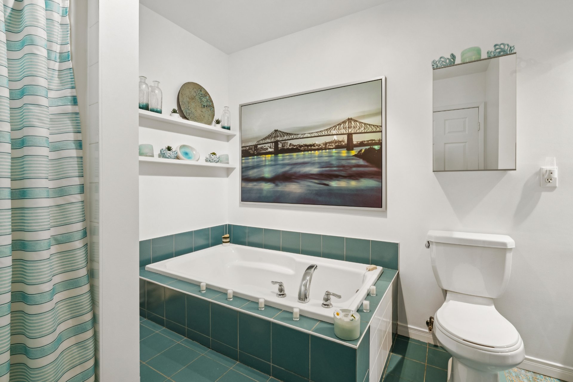 Salle de bains attenante à la CCP