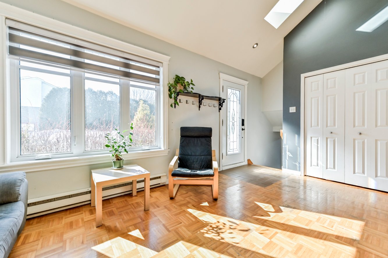 Garde-robe d'entrée double