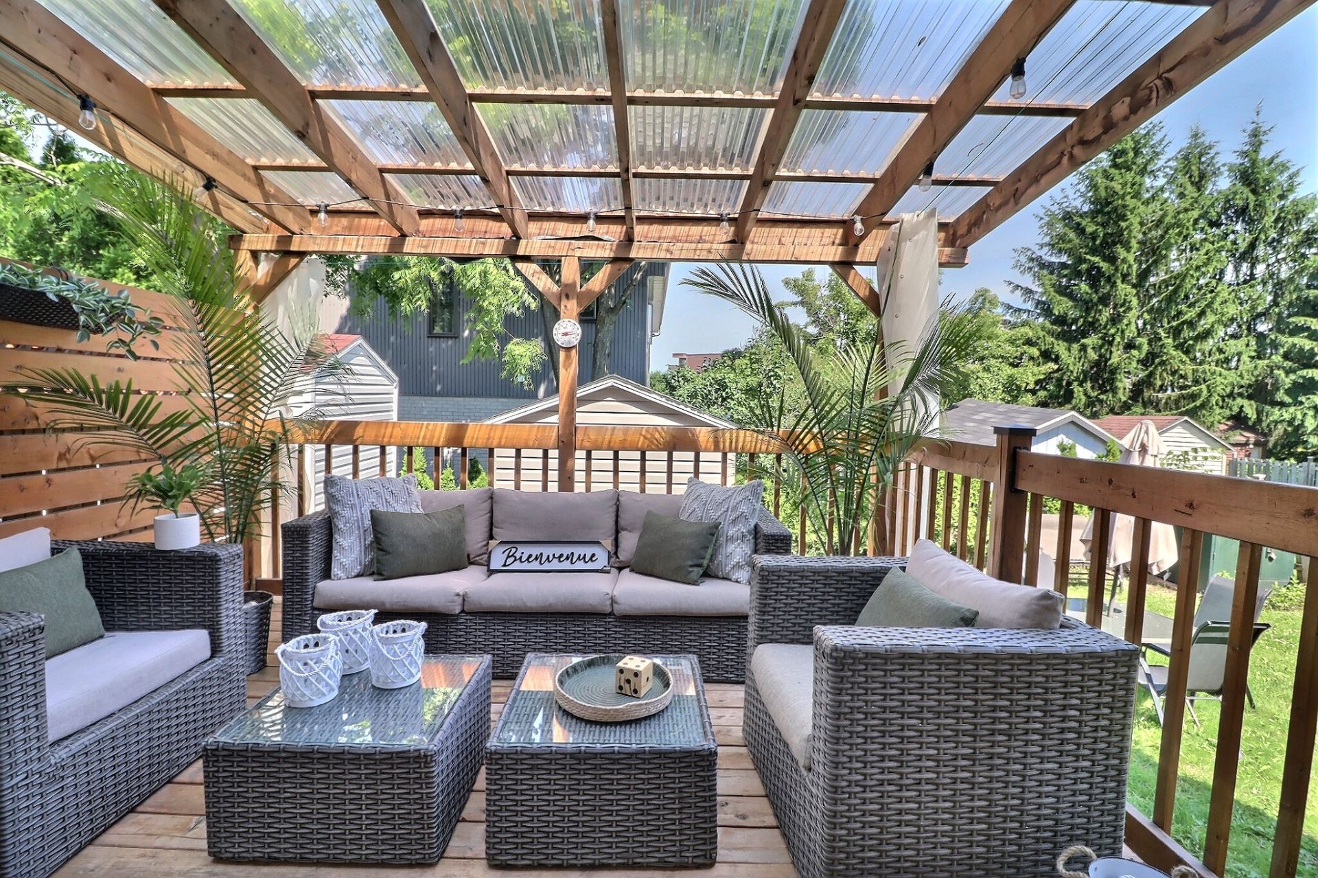 grand patio couvert