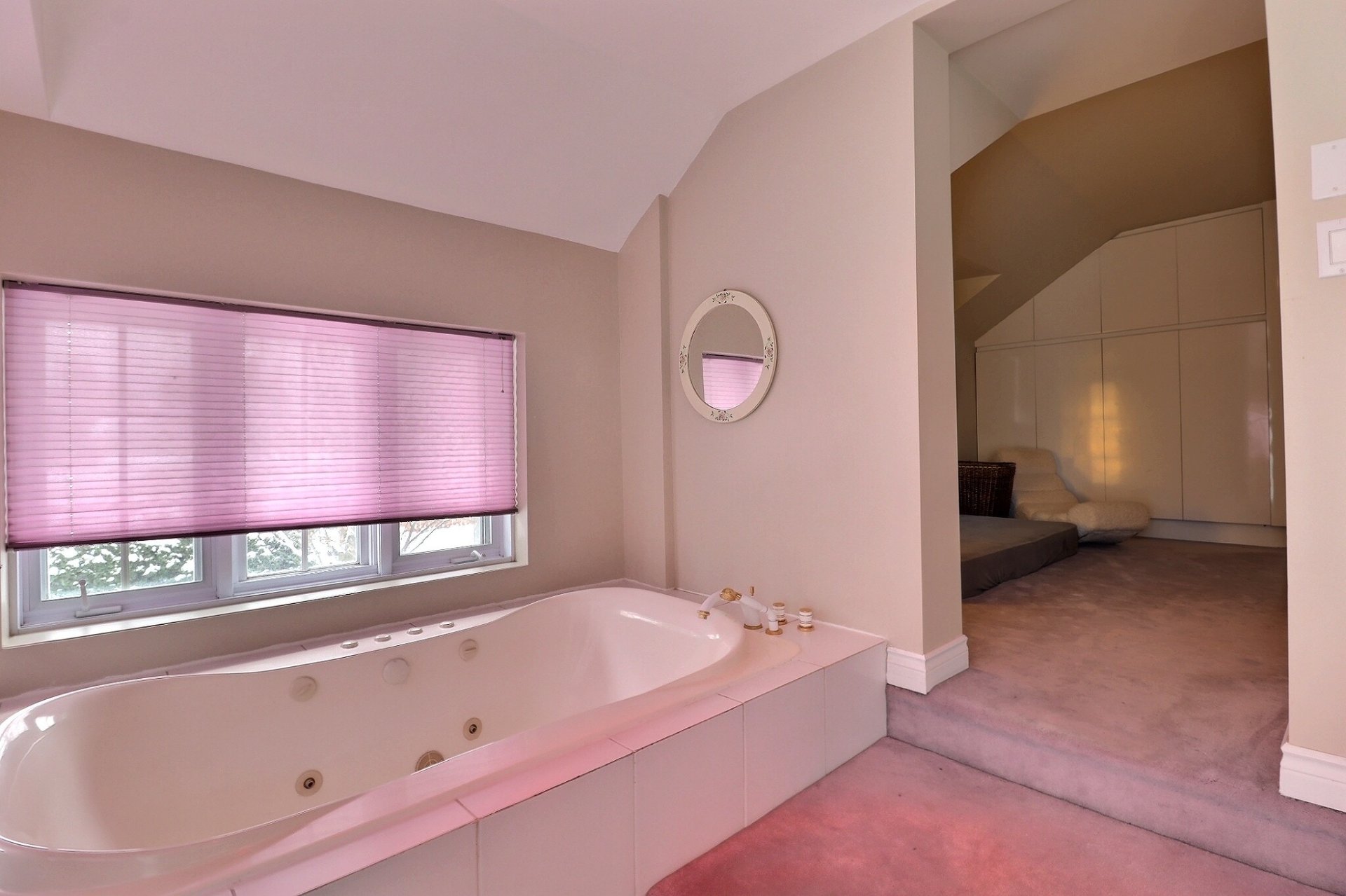 Salle de bains attenante à la CCP