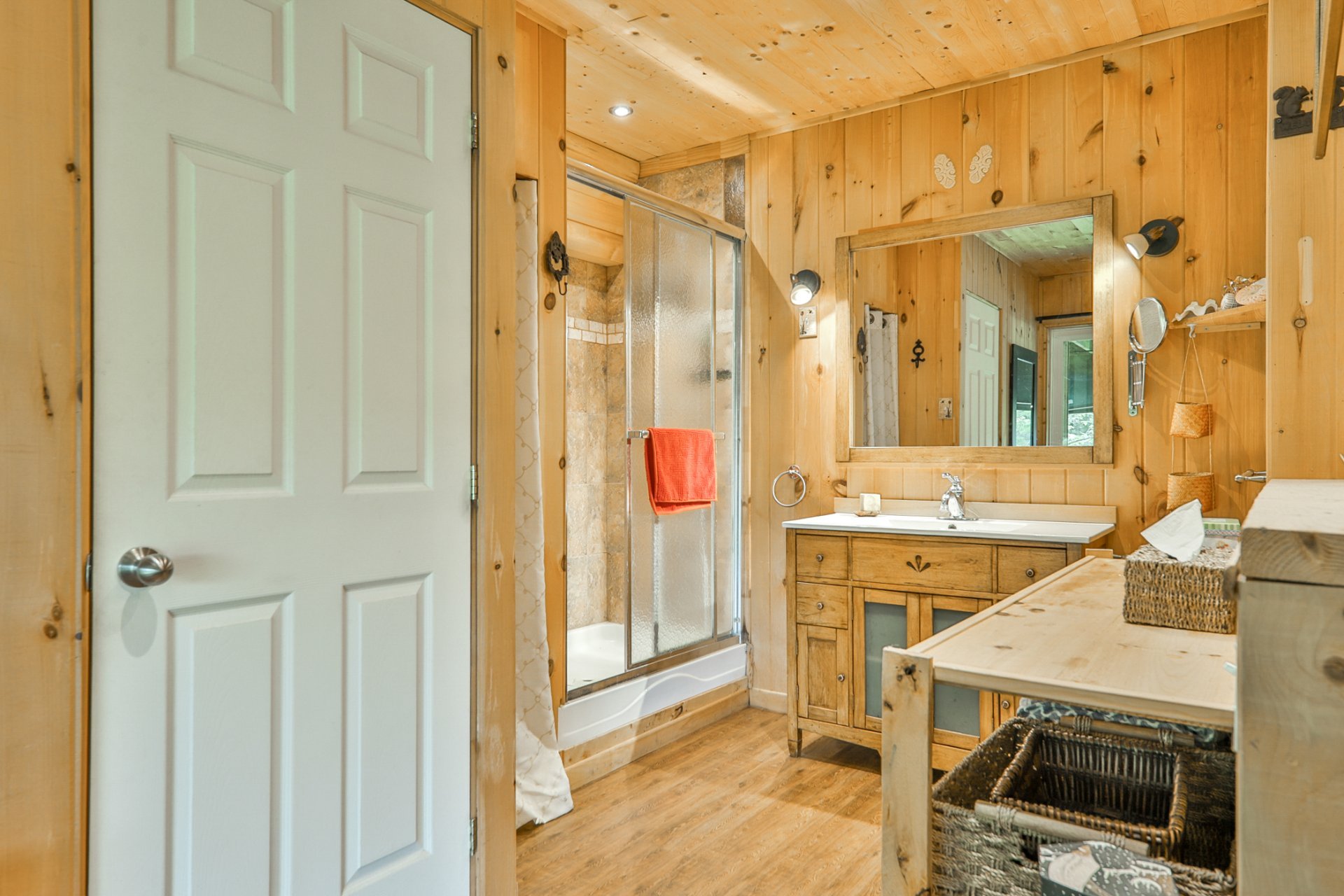 Salle de bains attenante à la CCP