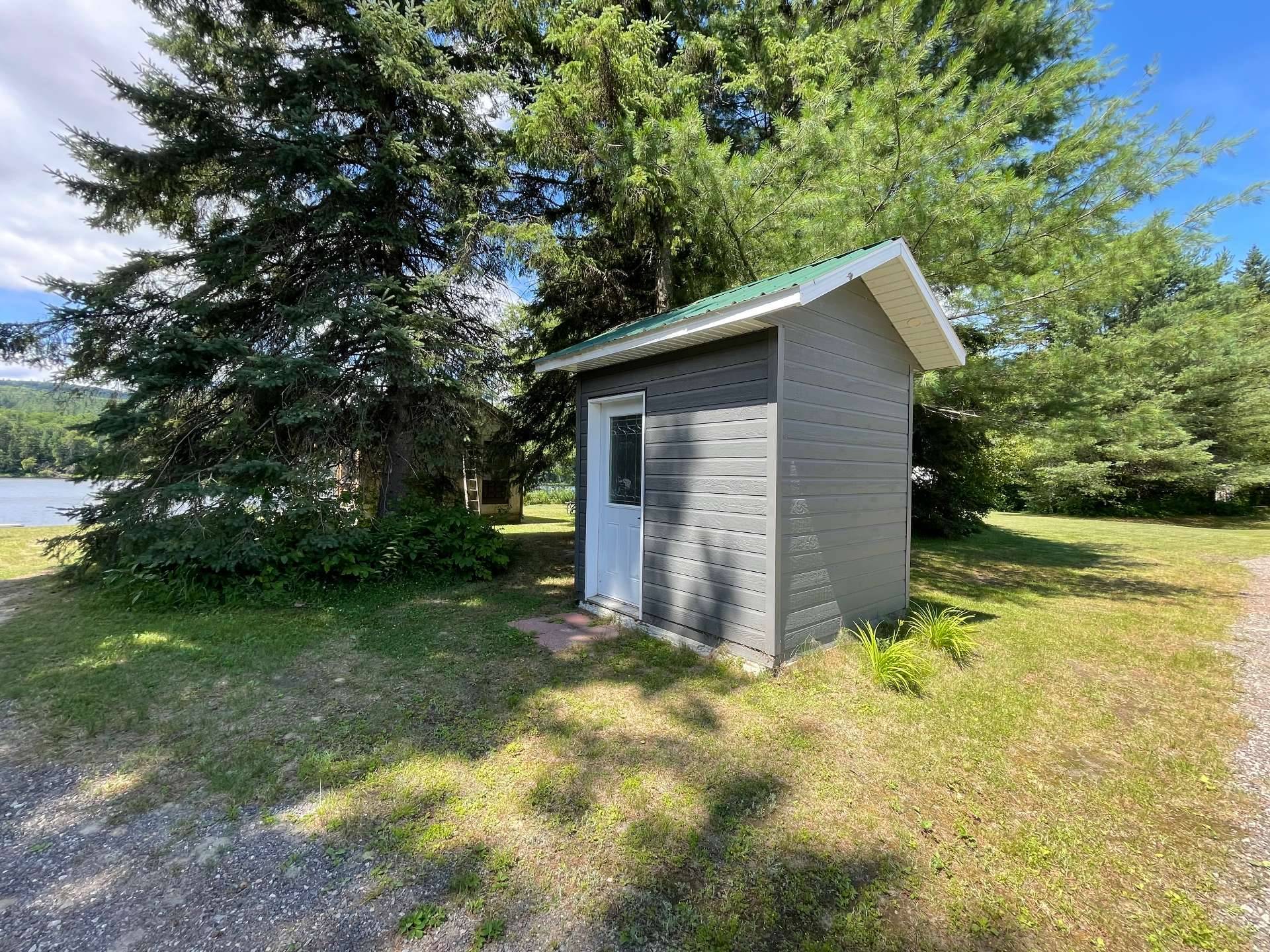 Abris pour les installations