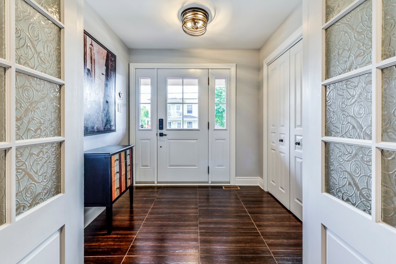 Grand espace avec garde-robe