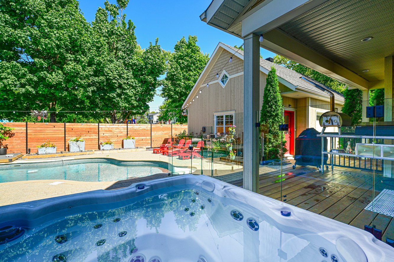 Une cour exceptionnelle