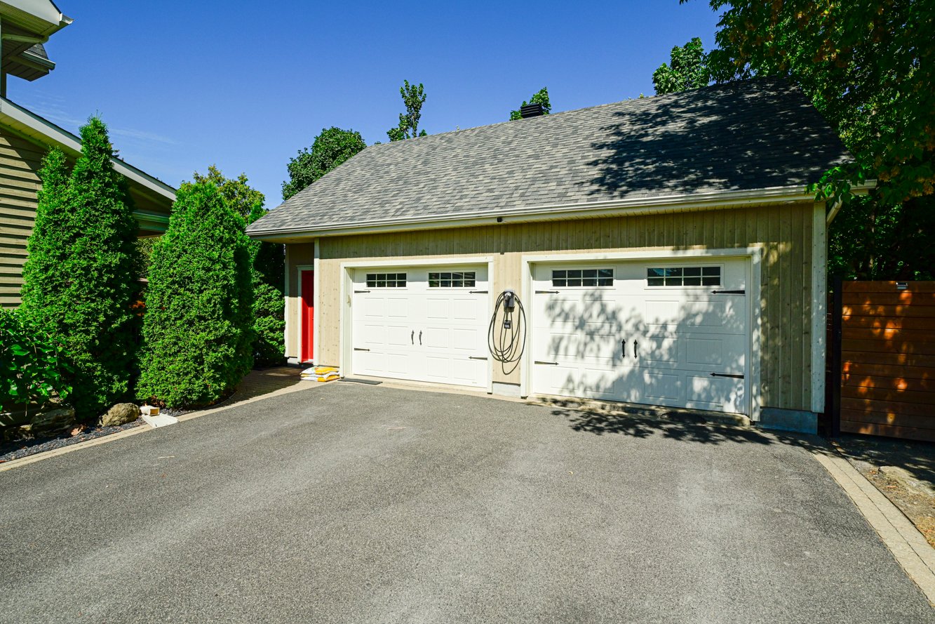 Dimensions 32x26 pieds, avec 2e étage