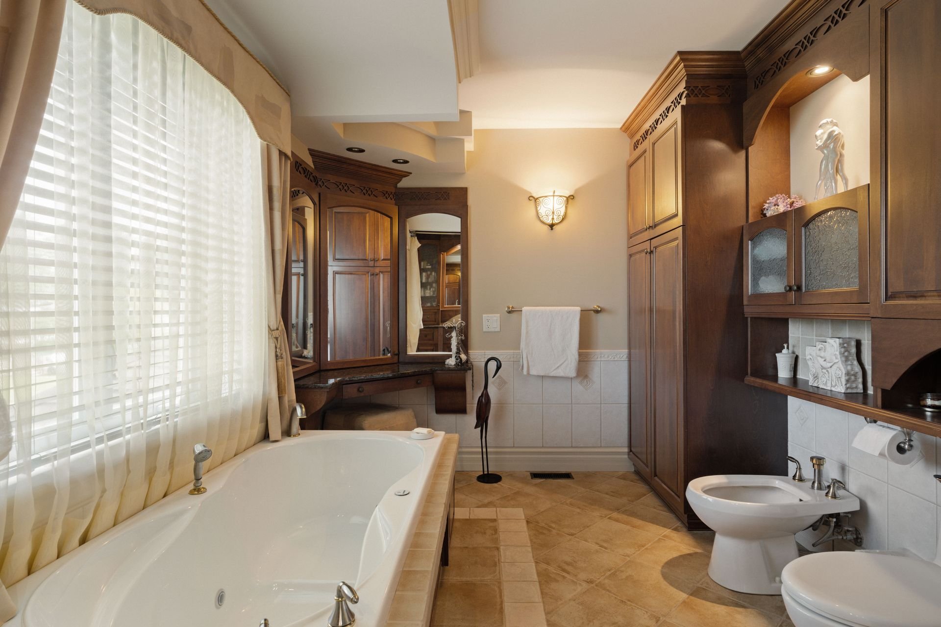 Ensuite bathroom