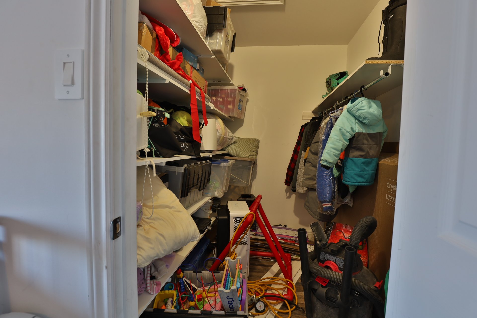 Walk-in closet