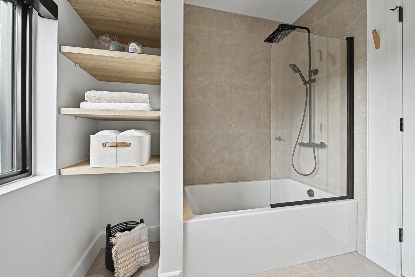 Bain-douche avec vitre