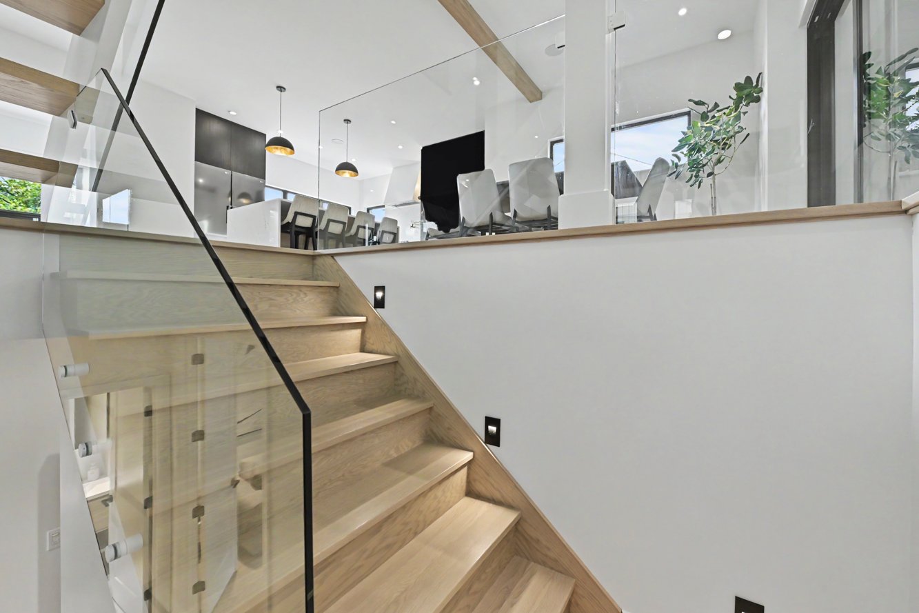 Lumières d'ambiance dans l'escalier