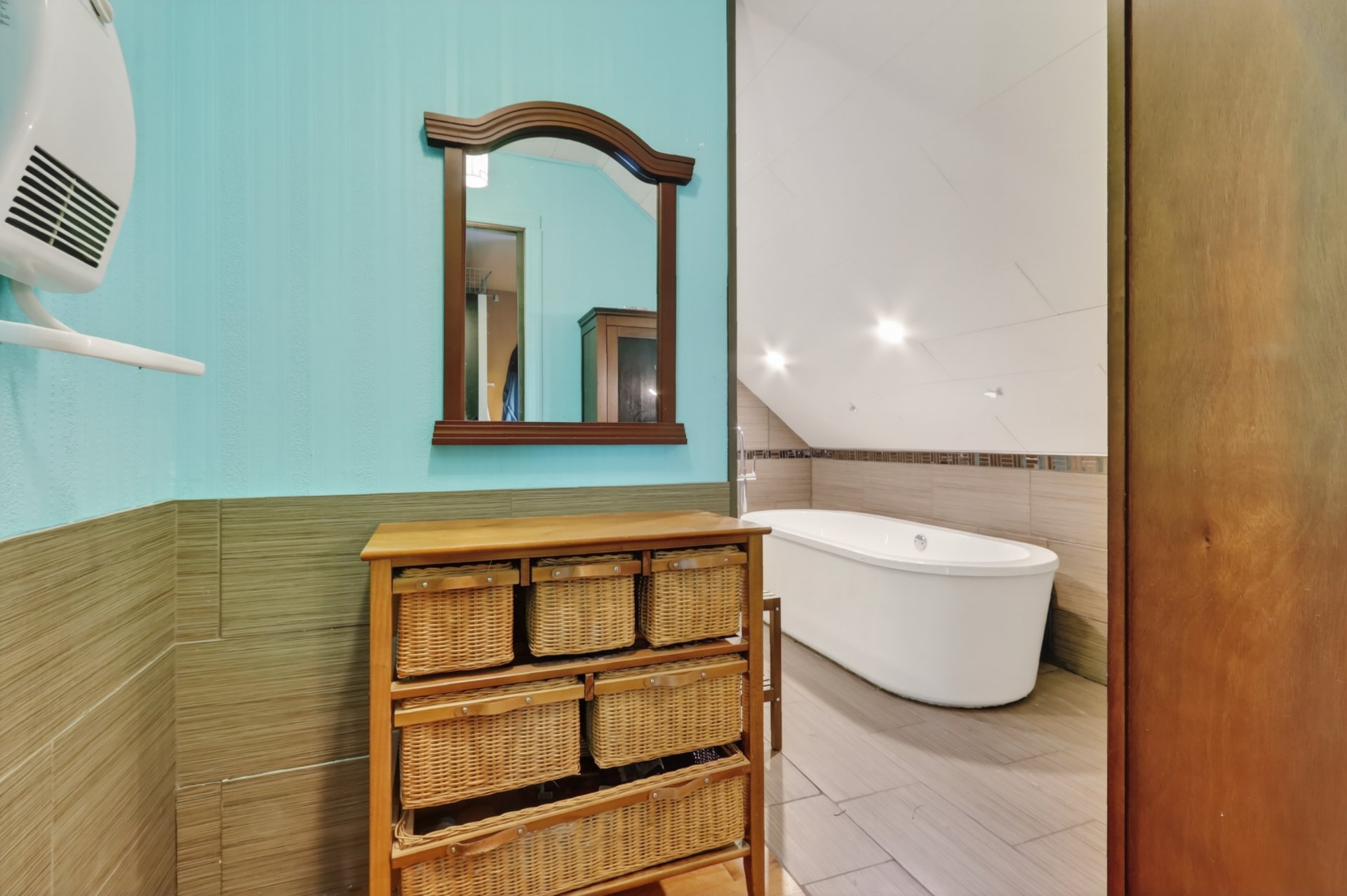 Salle de bains attenante à la CCP