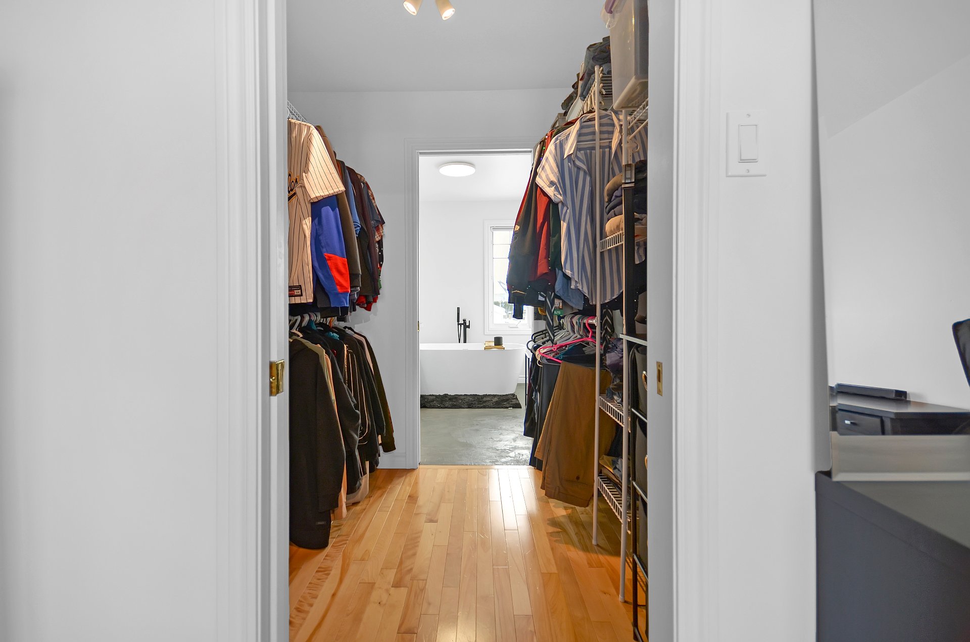 Walk-in closet