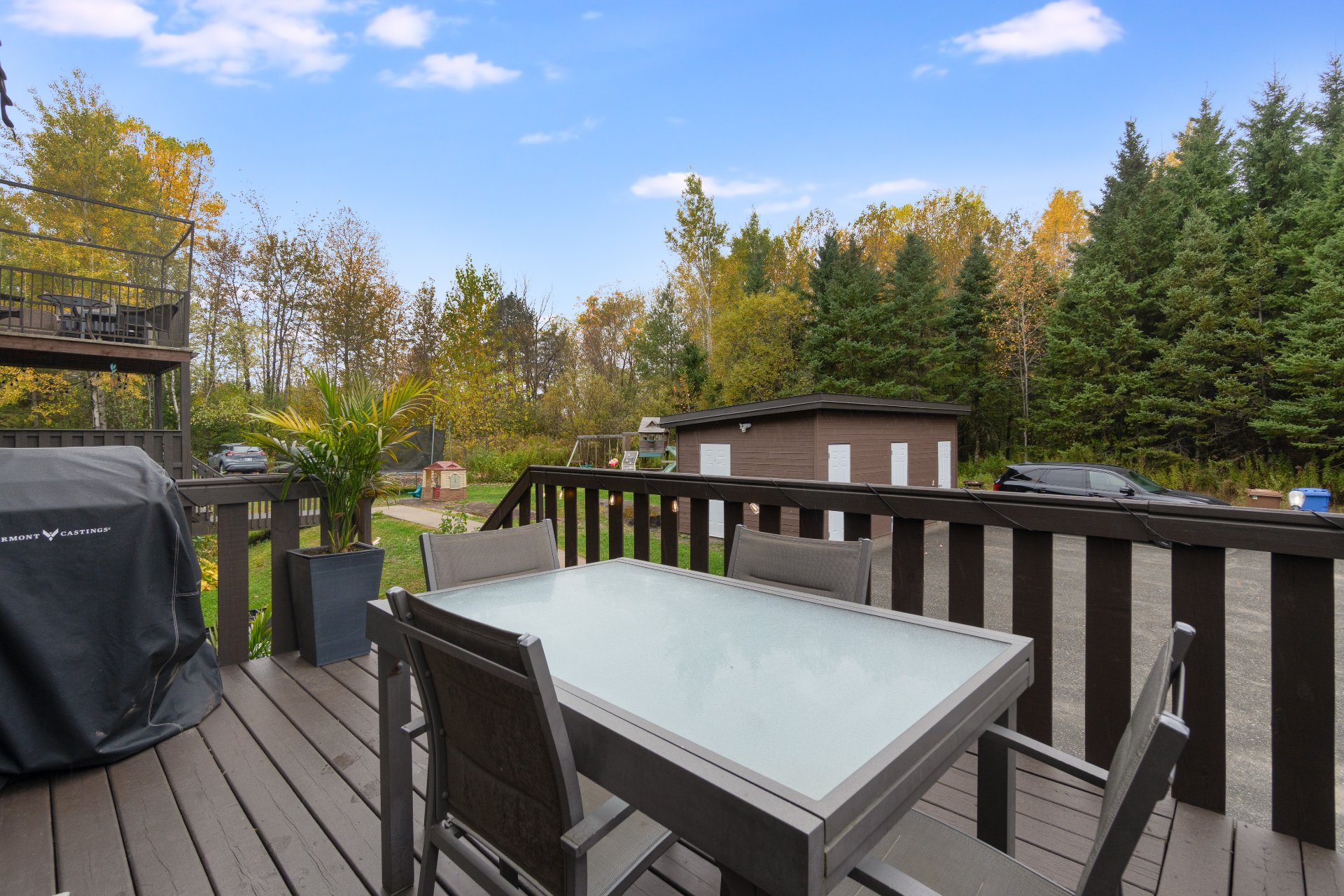 Salle à manger extérieure & BBQ