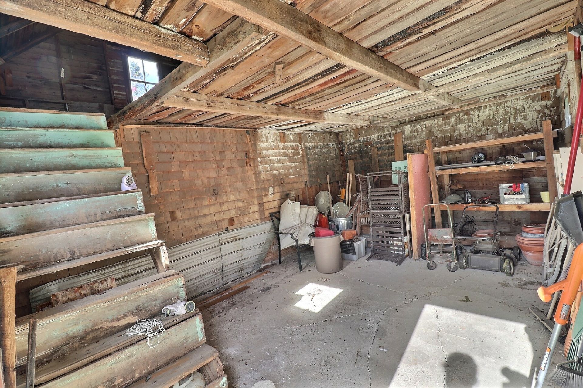 Garage