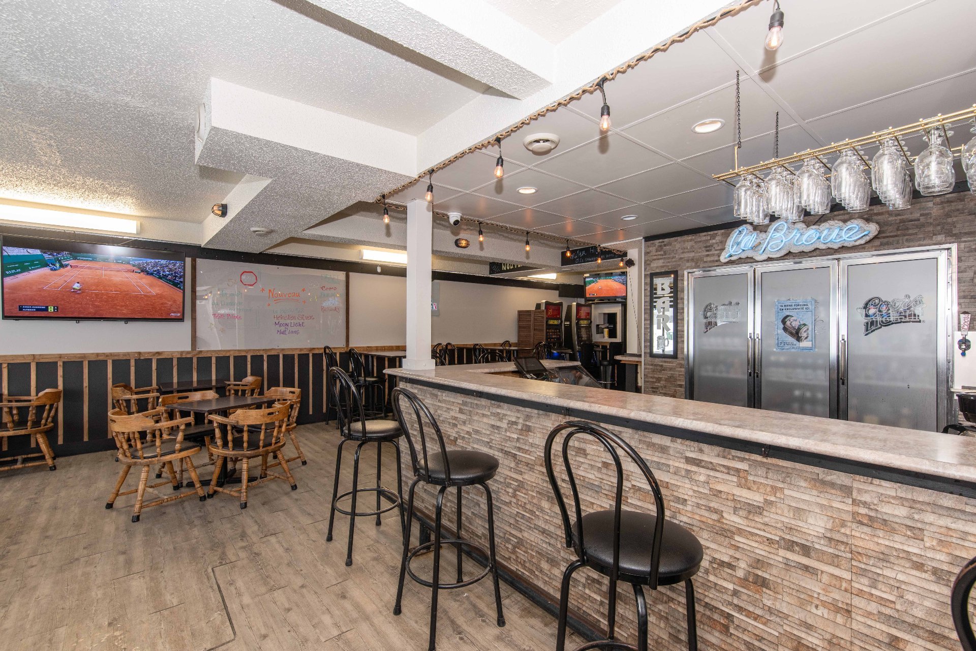Bar
