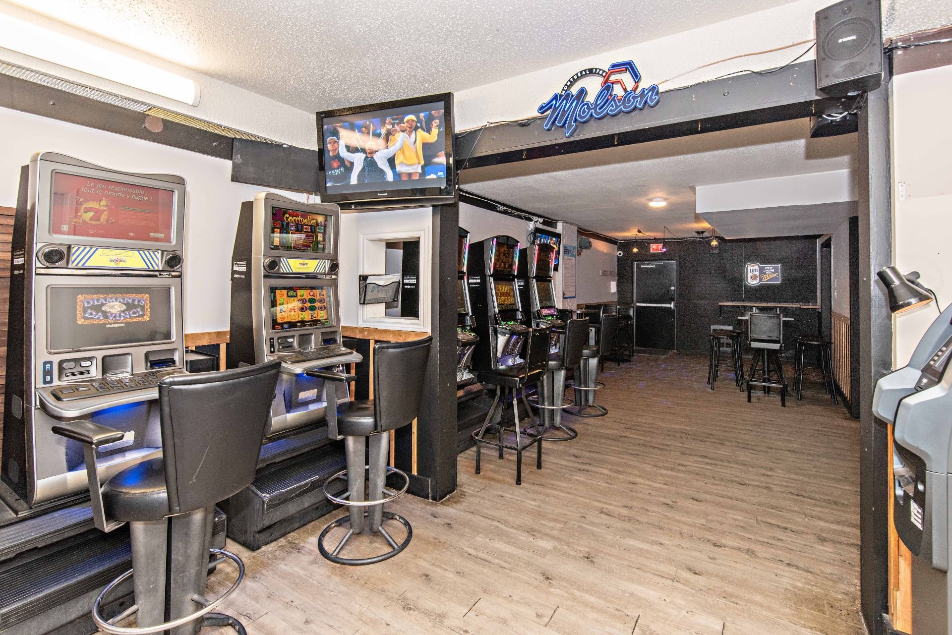 Bar