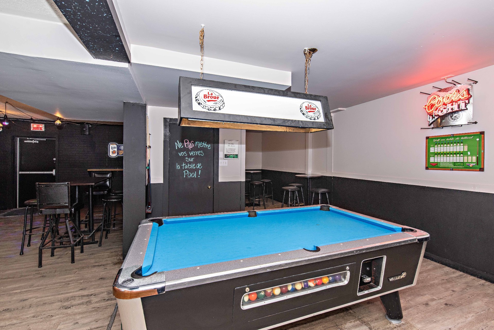 Bar