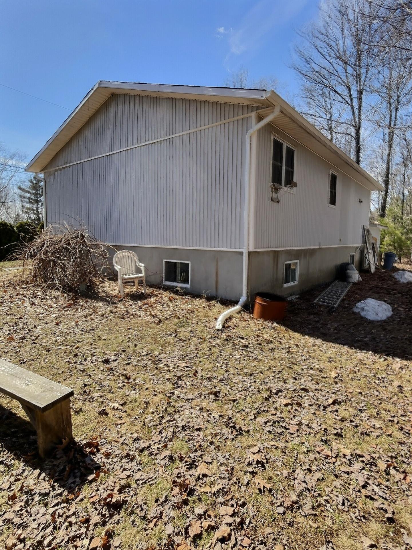 Vue arrière de la maison