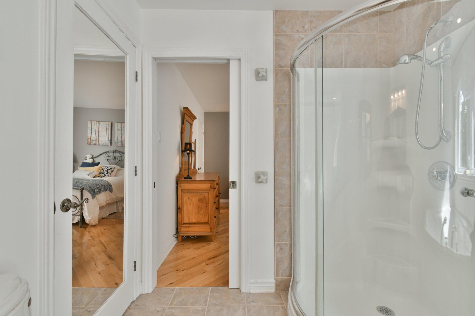 Salle de bains attenante à la CCP