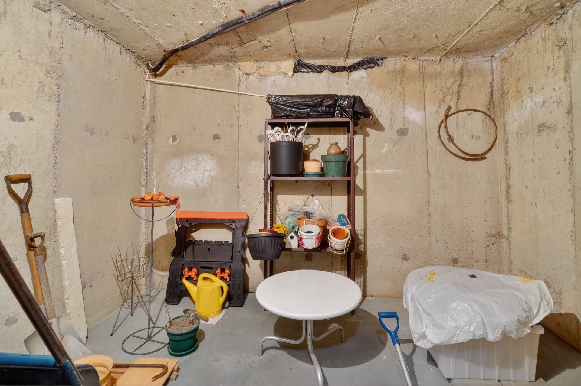 Cave/ chambre froide