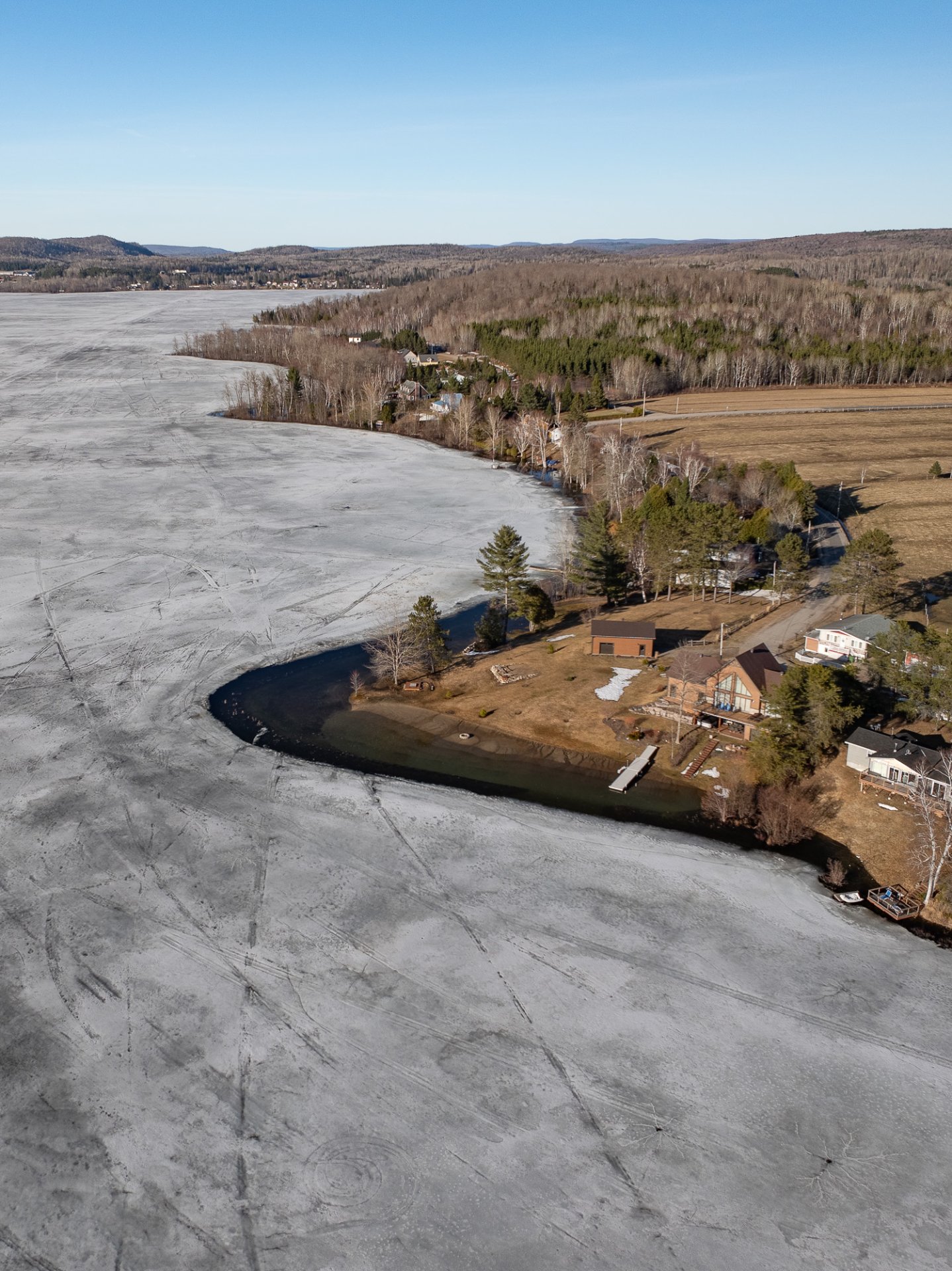 Accès au plan d'eau