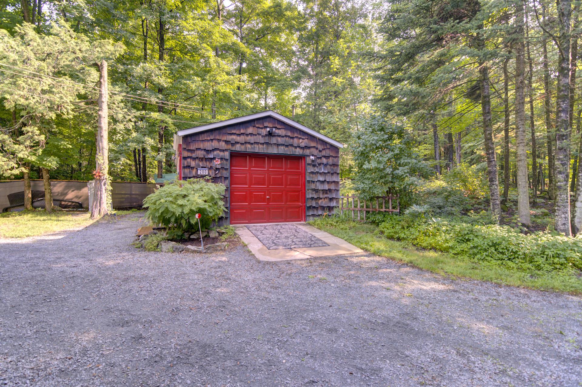 Garage