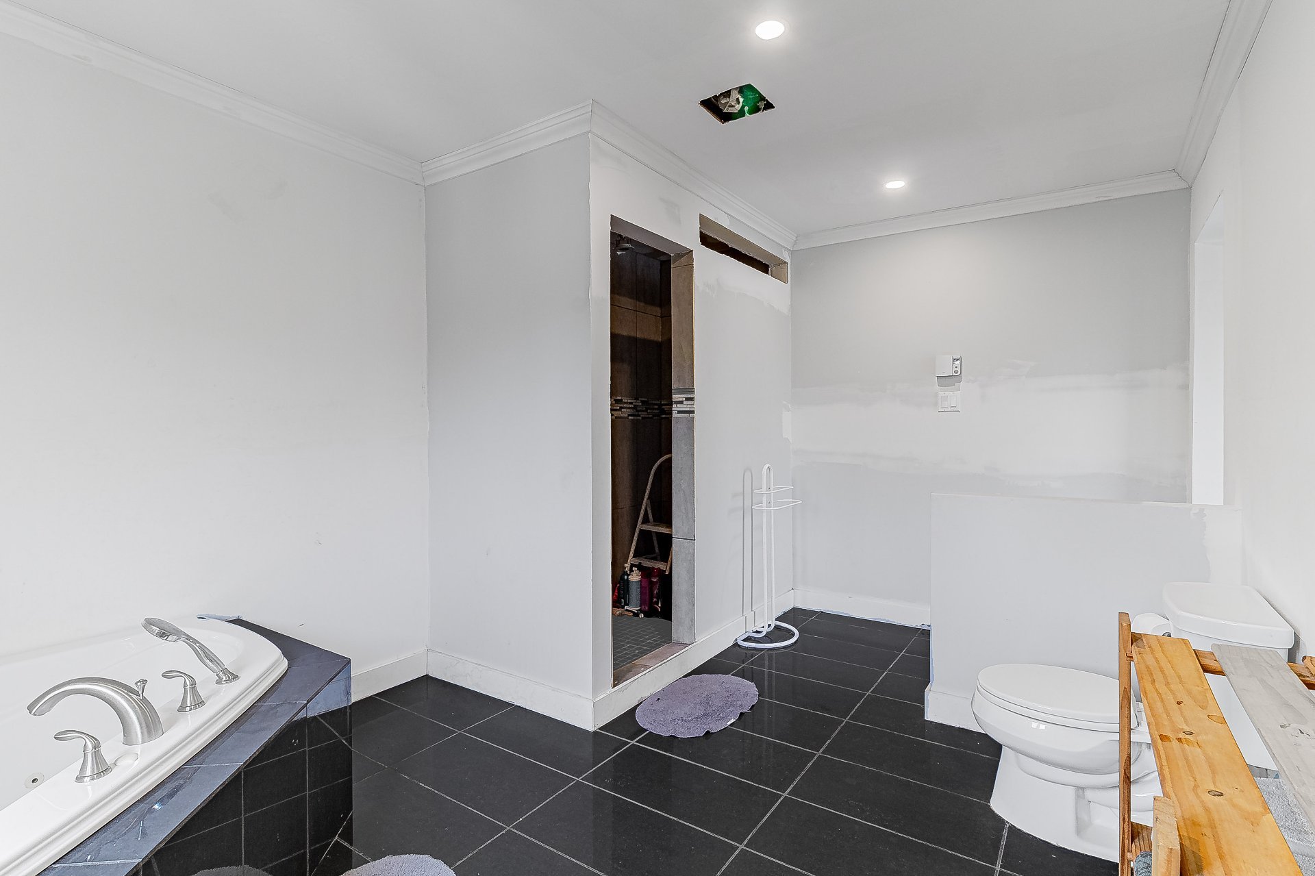 Salle de bains attenante à la CCP