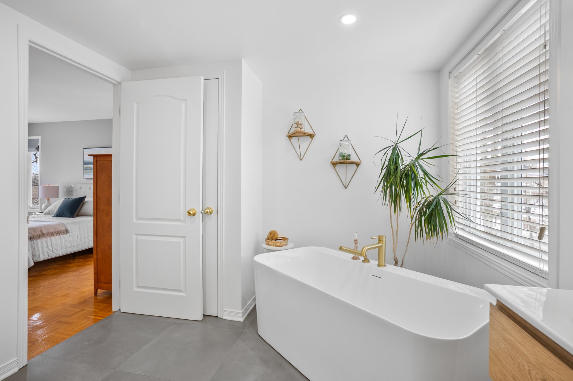 Salle de bains attenante à la CCP