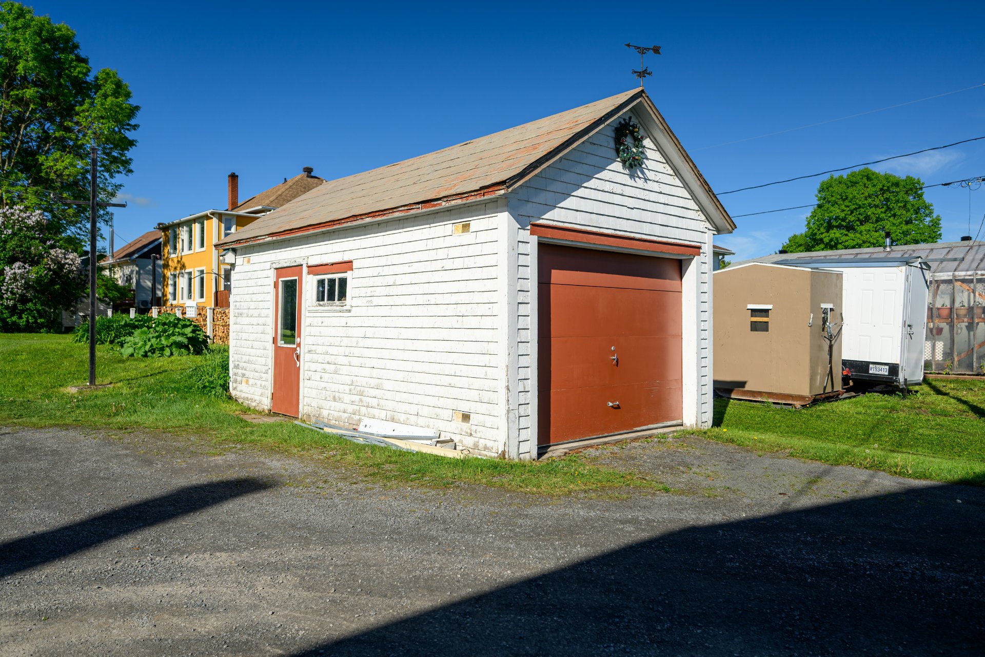 Garage