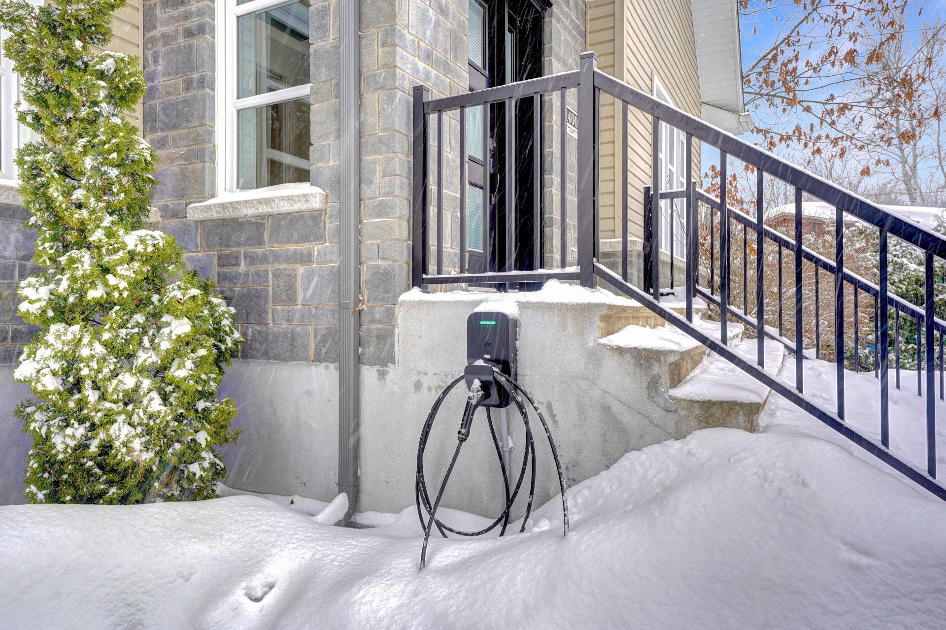 Borne électrique incluse à la vente