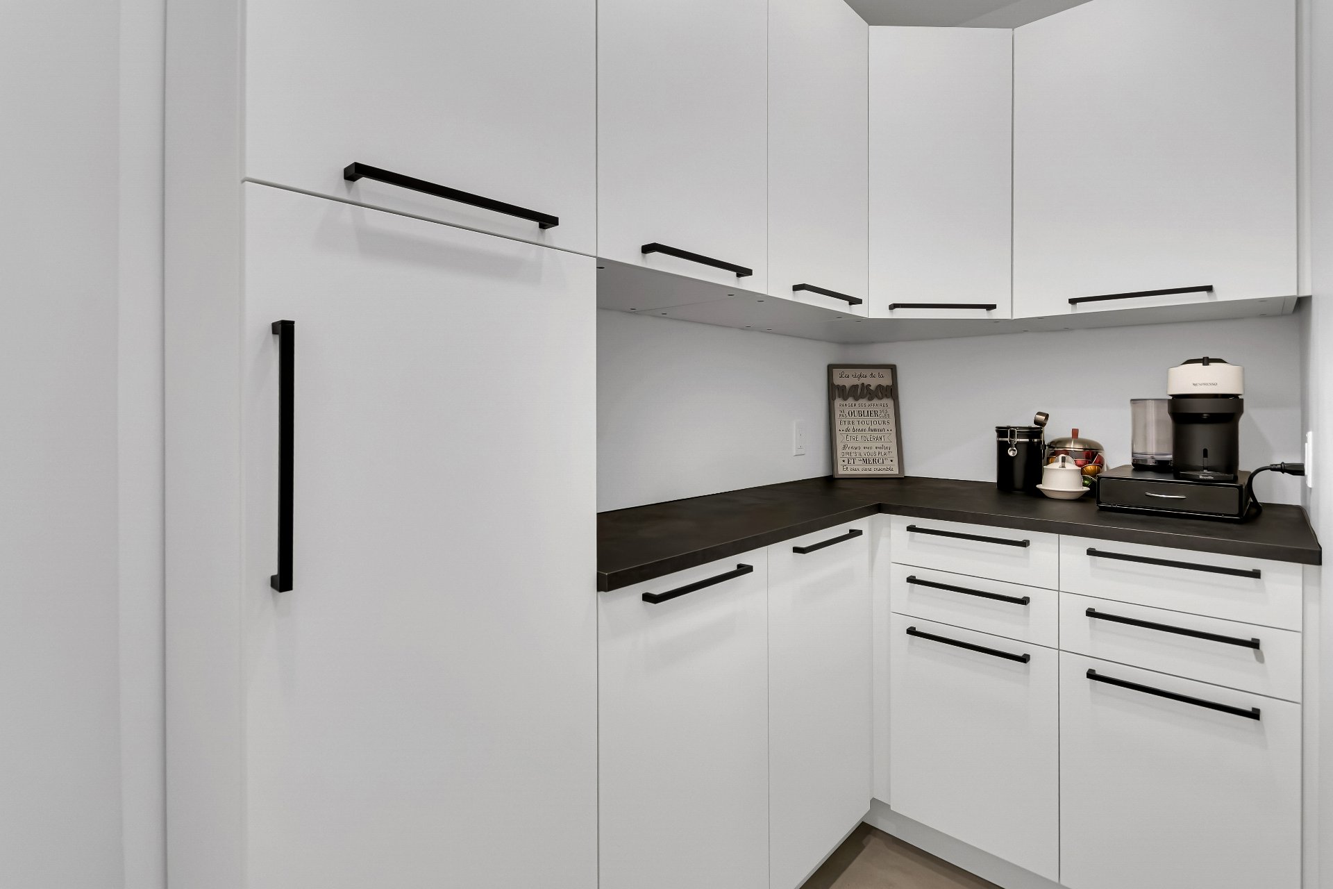 Back kitchen