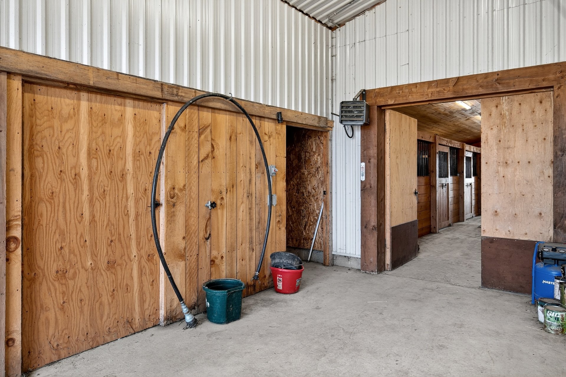 section garage attn. à l'écurie