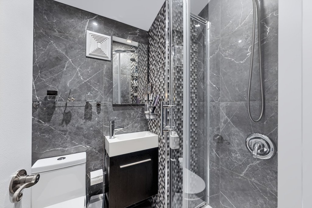 Ensuite bathroom