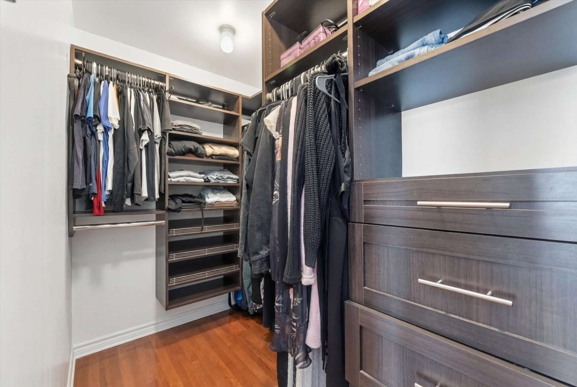 Walk-in closet