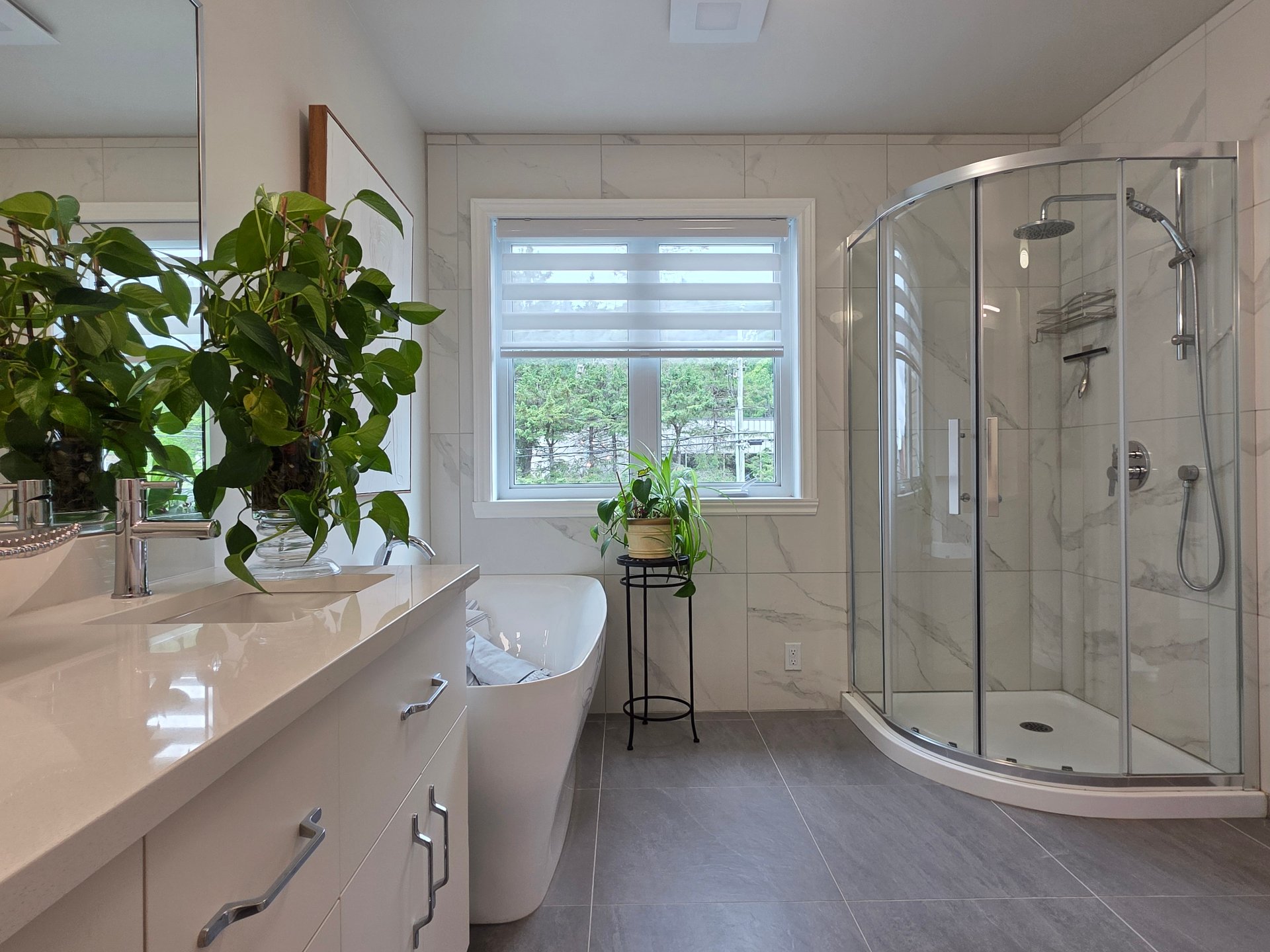 Ensuite bathroom