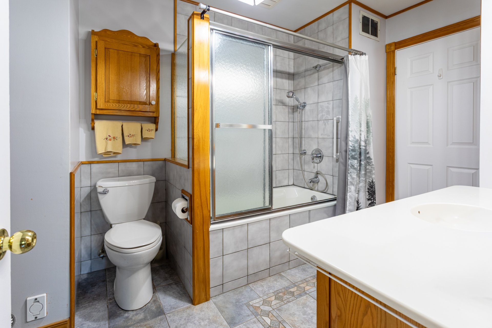 Salle de bains attenante à la CCP