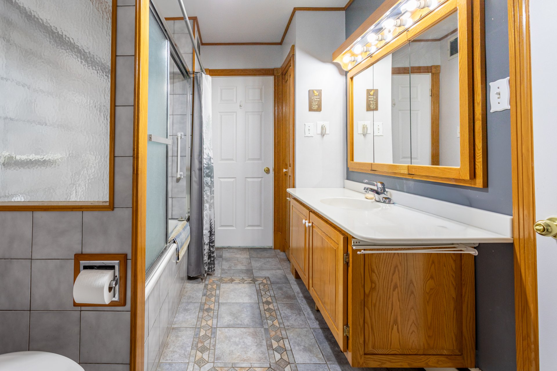 Salle de bains attenante à la CCP