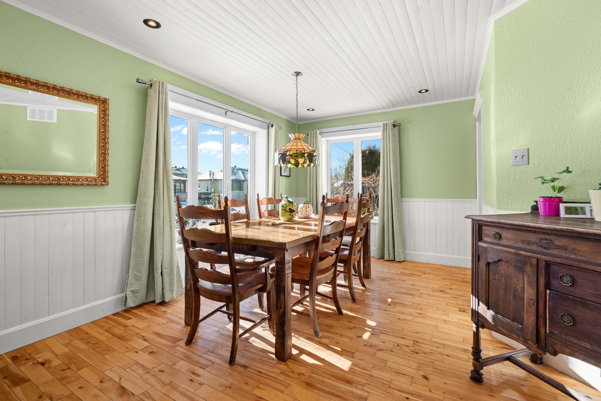 Dining room