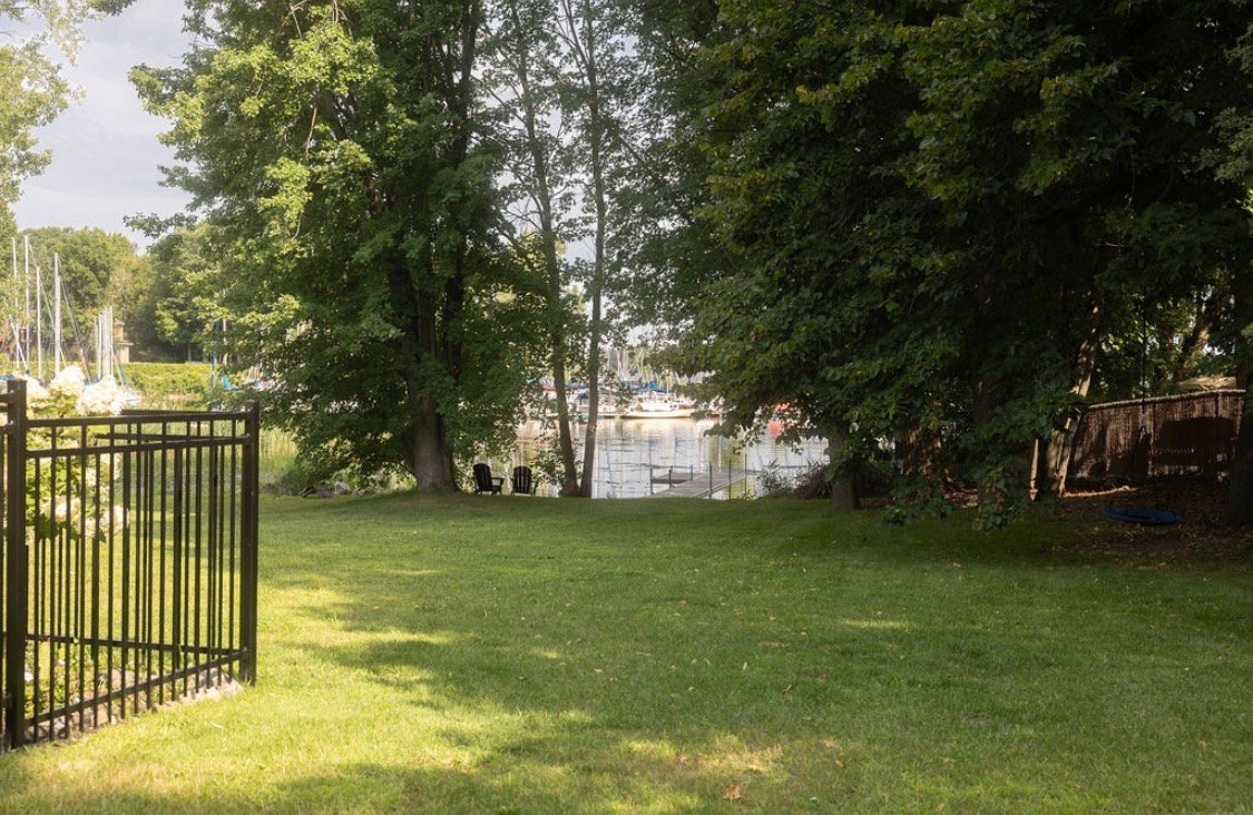 Bord de l'eau, terrain commun