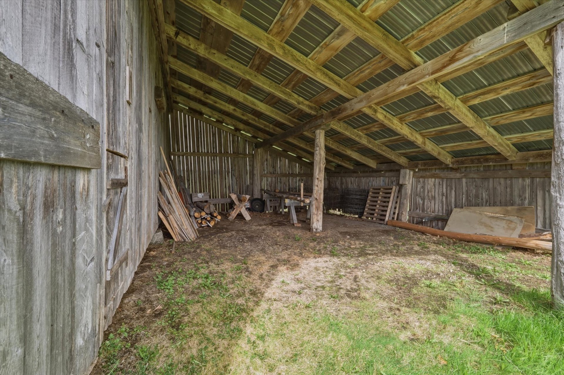 Stable