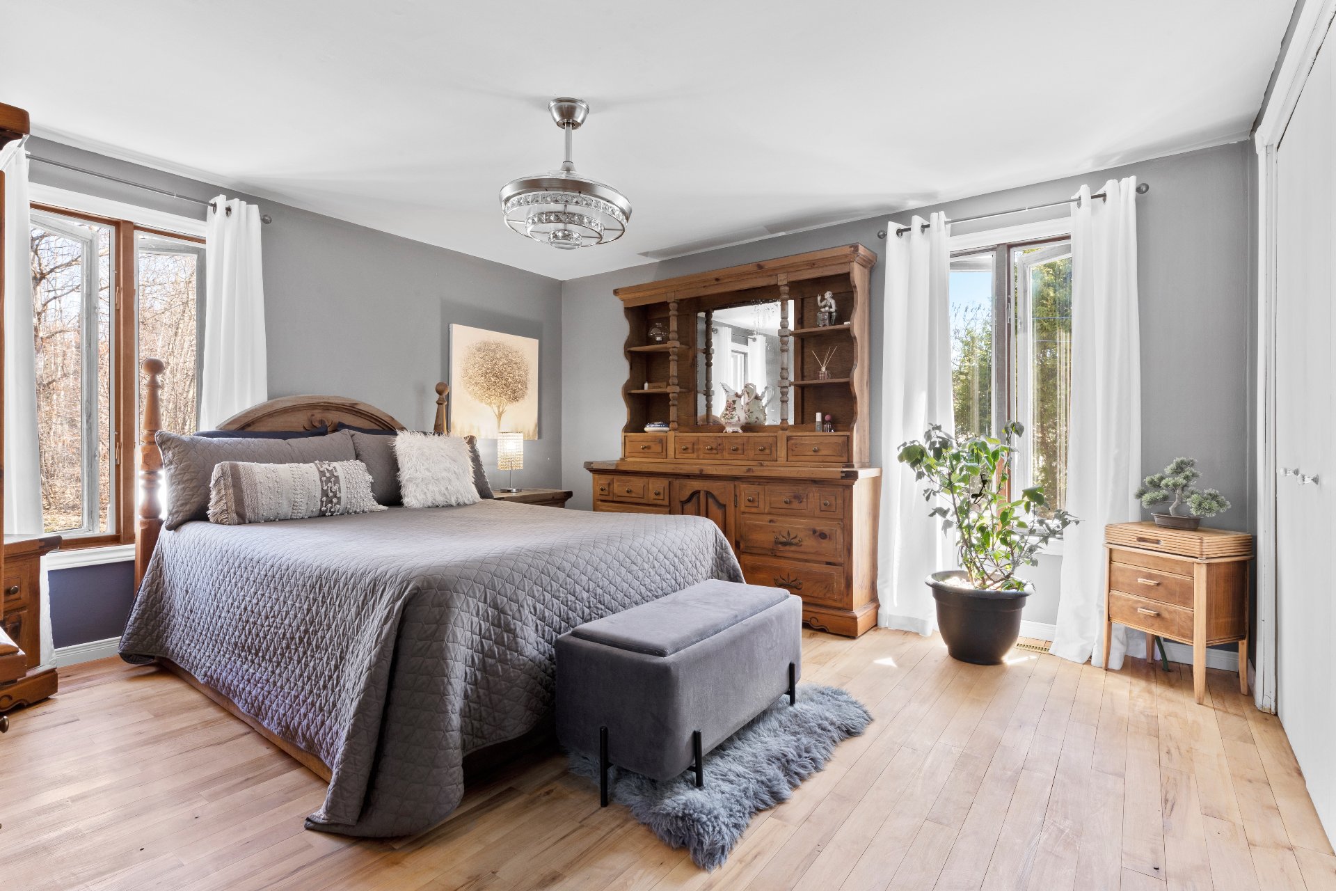Primary bedroom