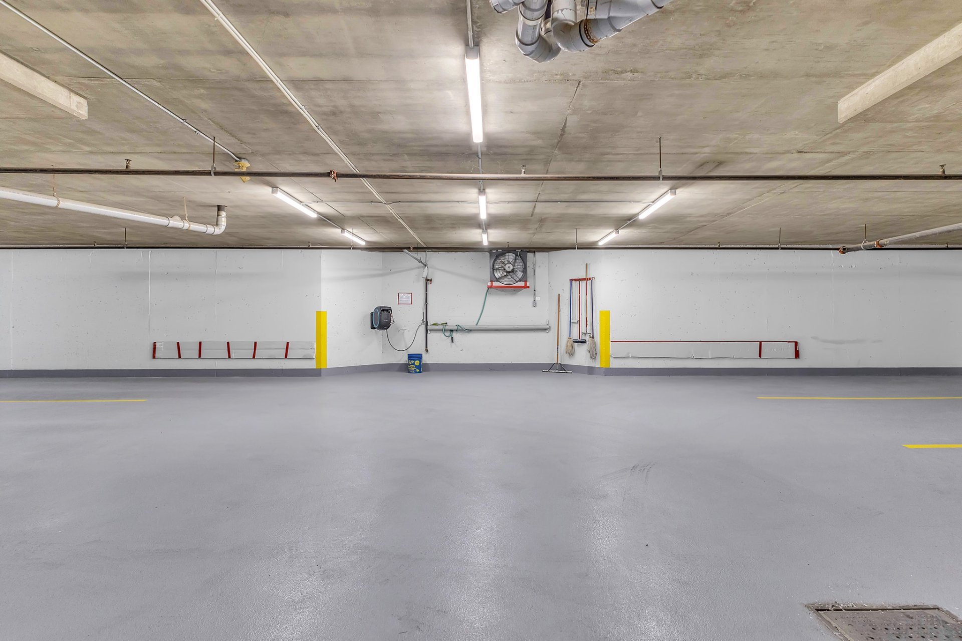 espace pour laver les autos