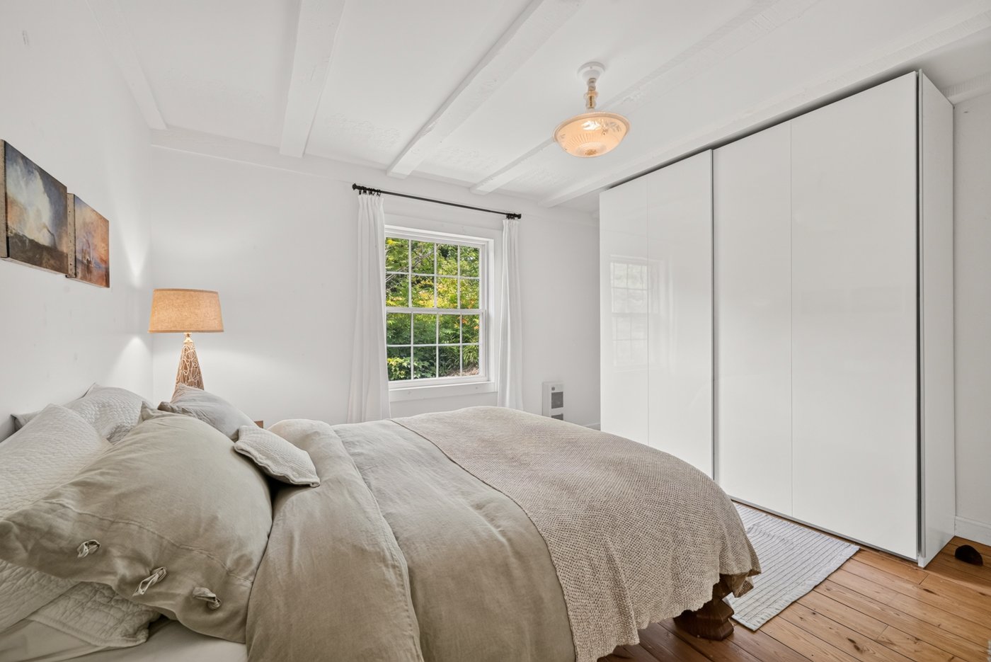 armoire pax incluse