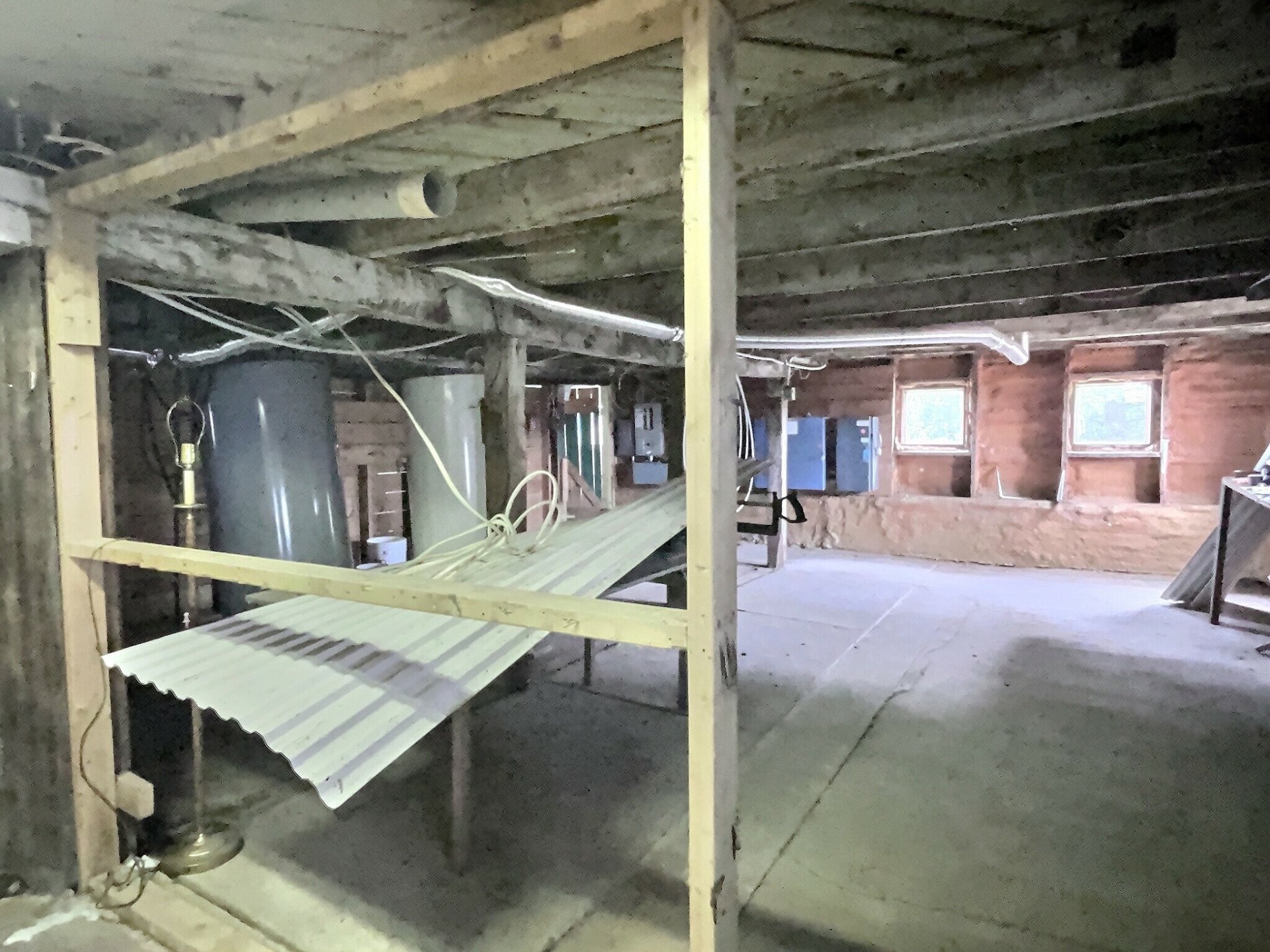 Sous-sol bâtiment-grange