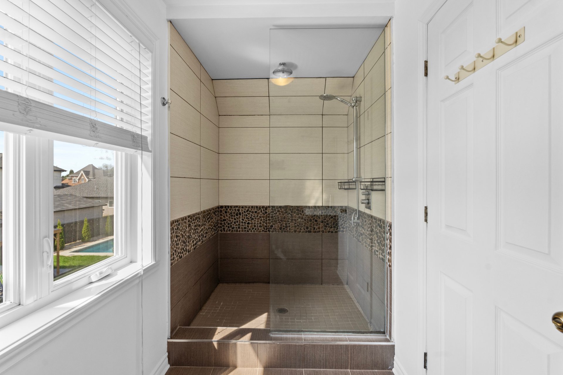 Salle de bains attenante à la CCP