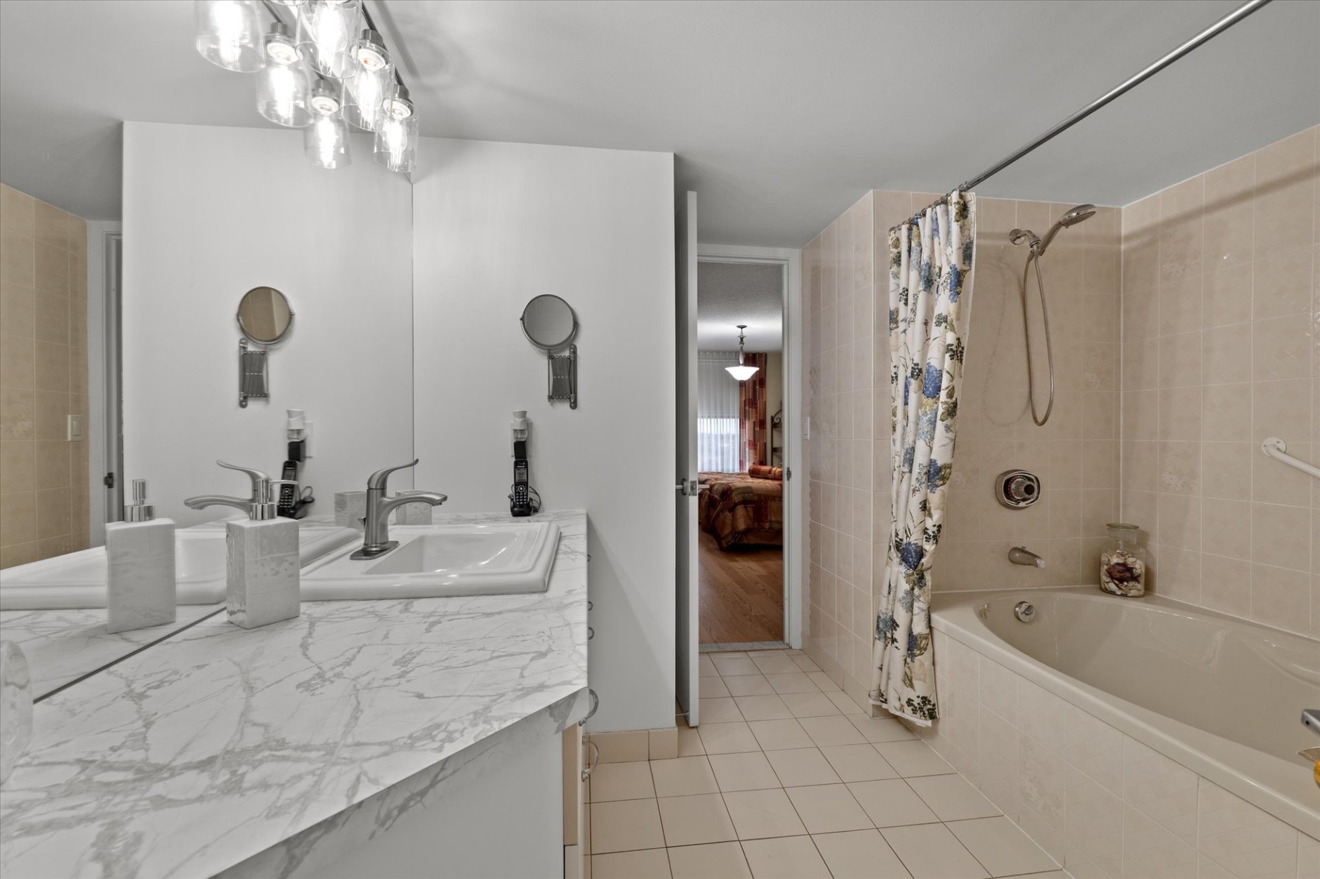Ensuite bathroom