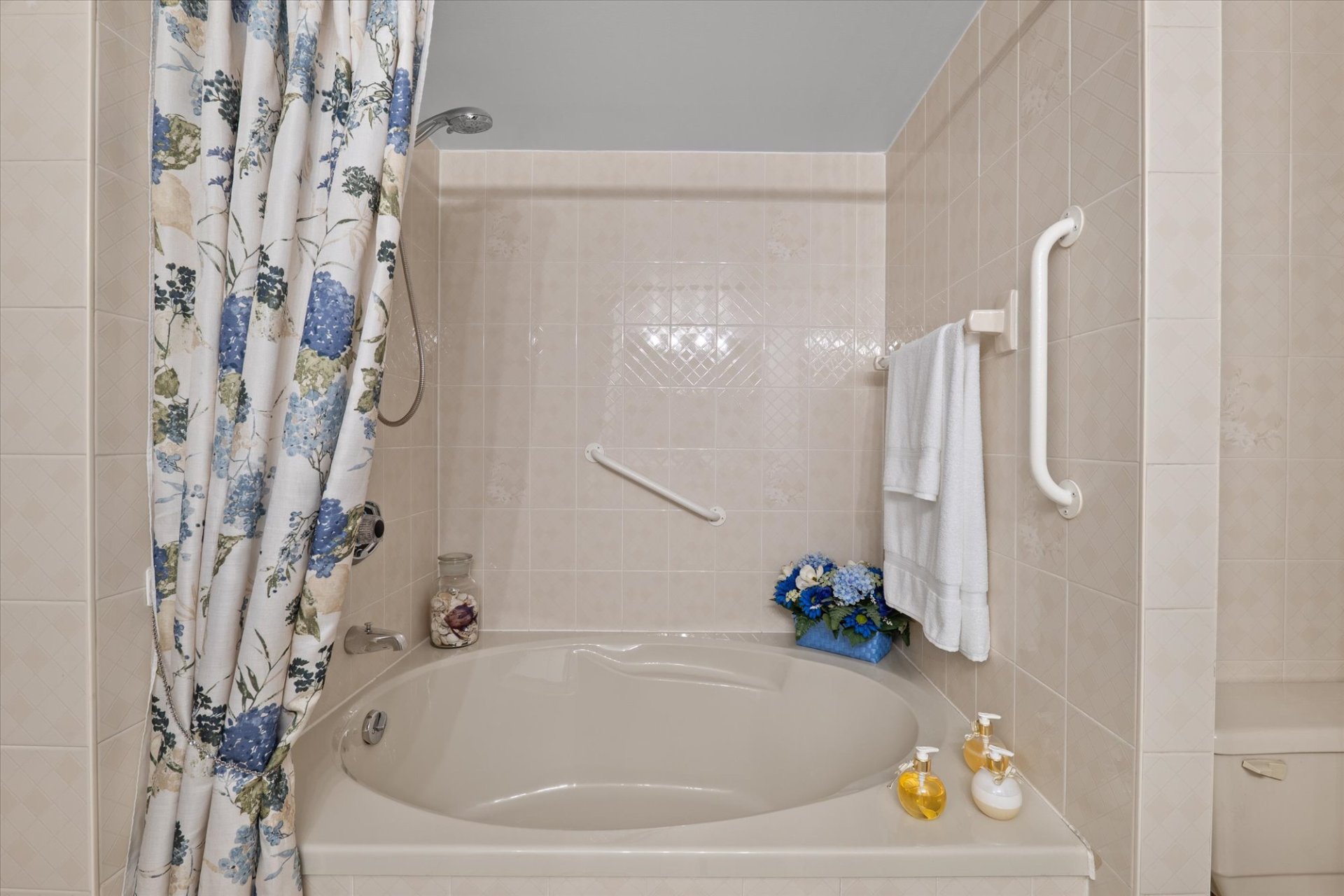 Ensuite bathroom